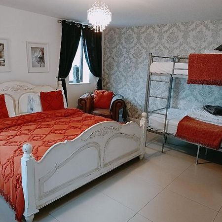 The White Dove Bed And Breakfast With Glamping Newark Showground Zewnętrze zdjęcie